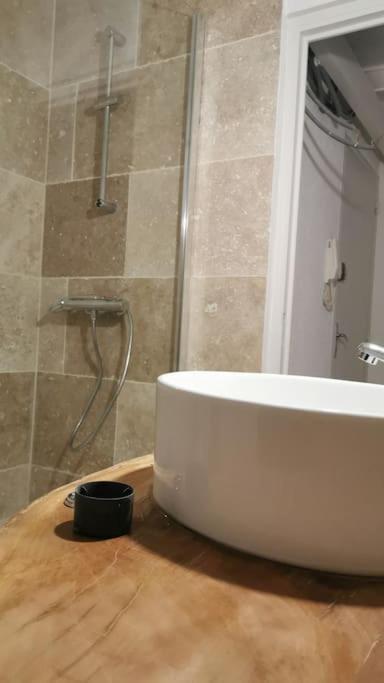 Appartement Nid Douillet A Quelques Pas De La Gare. à Carcassonne Extérieur photo