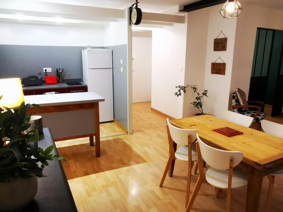 Appartement Nid Douillet A Quelques Pas De La Gare. à Carcassonne Extérieur photo